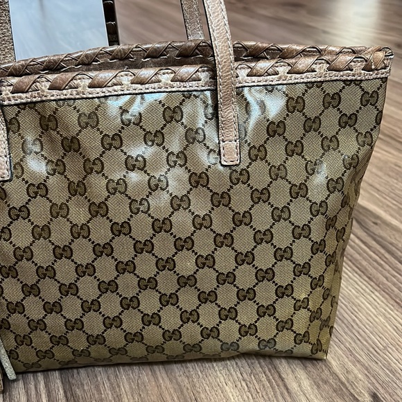 A54- 💯 % authentic Gucci shoulder bag - Picture 6 of 16